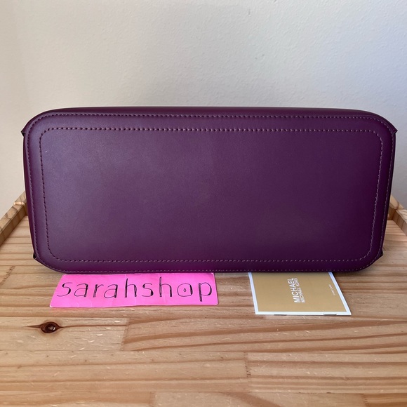 🌼Michael Kors Purse - Picture 6 of 12